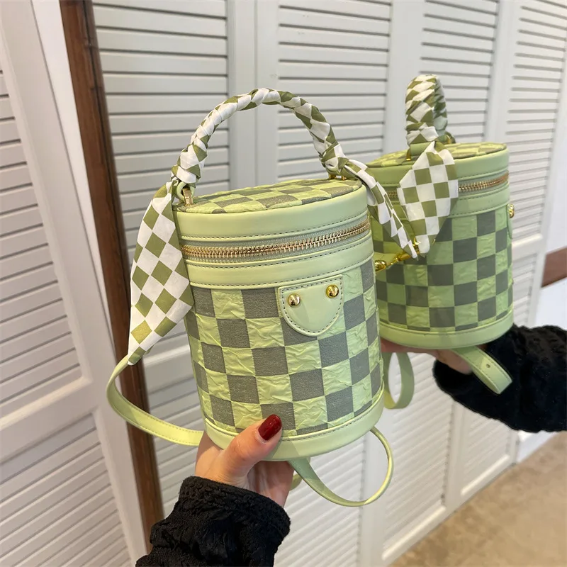 Trend New 2023 Summer Daily Tote for Women Round Handbags High Quality Stylish Shoulder Bag Female Dropshipping Fashion Lady
Trend New 2023 Summer Daily Tote for Women Round Handbags High Quality Stylish Shoulder Bag Female Dropshipping Fashion Lady