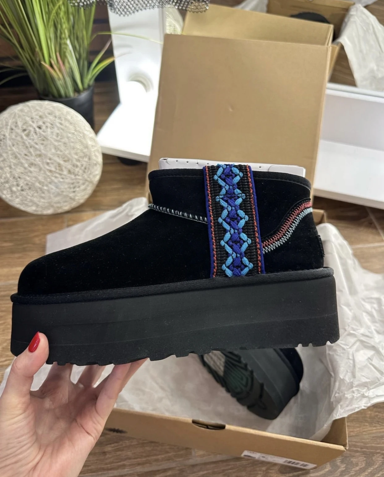 Designer Winter Snow Boots Women and Men Original logo Australia Classic Ultra Mini Tasman Snow Ankle Bootes Wool Shoes Boot 
Designer Winter Snow Boots Women and Men Original logo Australia Classic Ultra Mini Tasman Snow Ankle Bootes Wool Shoes Boot