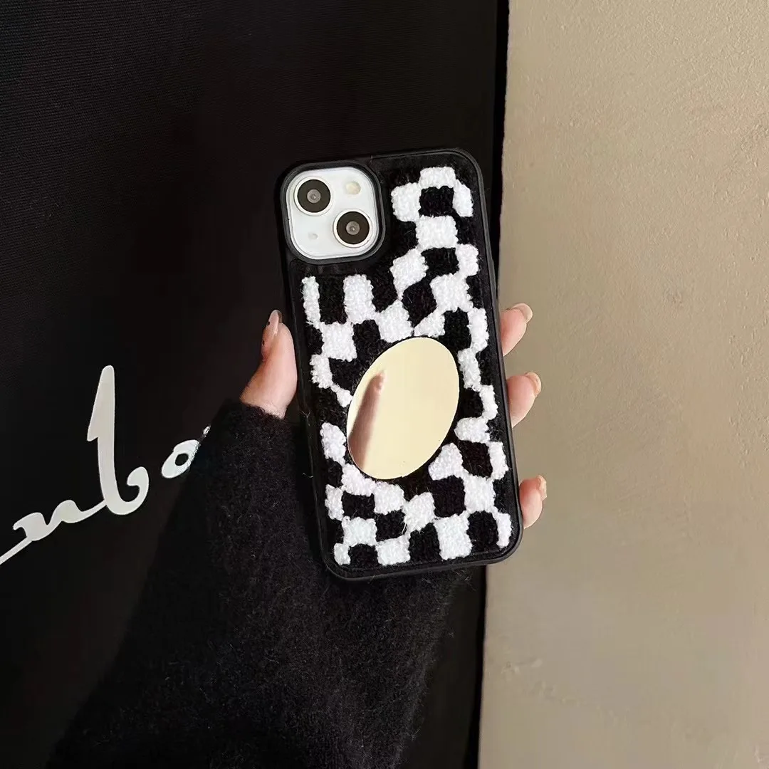 Black Lattice Mirror Plush Winter Phone Case For iPhone 14 Pro Max 14Plus 13 12 11 13Pro Back Cover 12Promax Shockproof Capa
Black Lattice Mirror Plush Winter Phone Case For iPhone 14 Pro Max 14Plus 13 12 11 13Pro Back Cover 12Promax Shockproof Capa