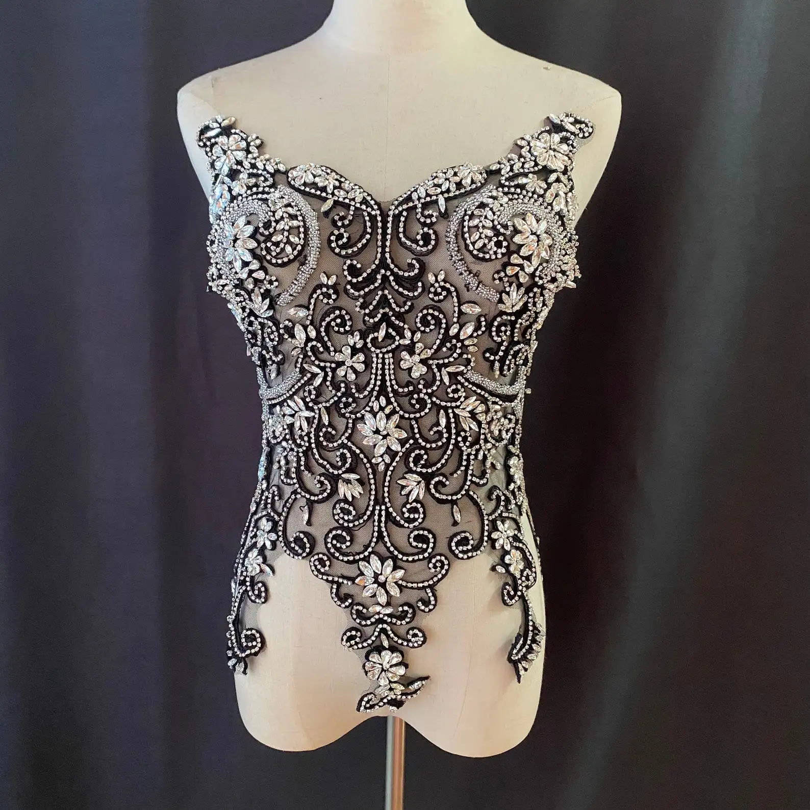 Black Rhinestones Clothes Applique and Patches For Wedding Evening Dress Couture DIY
Black Rhinestones Clothes Applique and Patches For Wedding Evening Dress Couture DIY