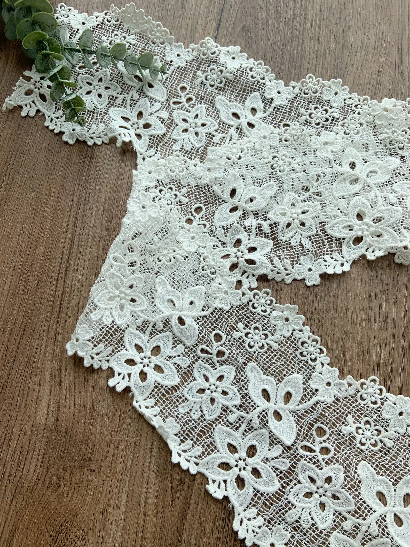 5 yards Off White Cotton Eyelet Lace Trim 100% Cotton Lace Trim Retro Scalloped Trim Lace
5 yards Off White Cotton Eyelet Lace Trim 100% Cotton Lace Trim Retro Scalloped Trim Lace