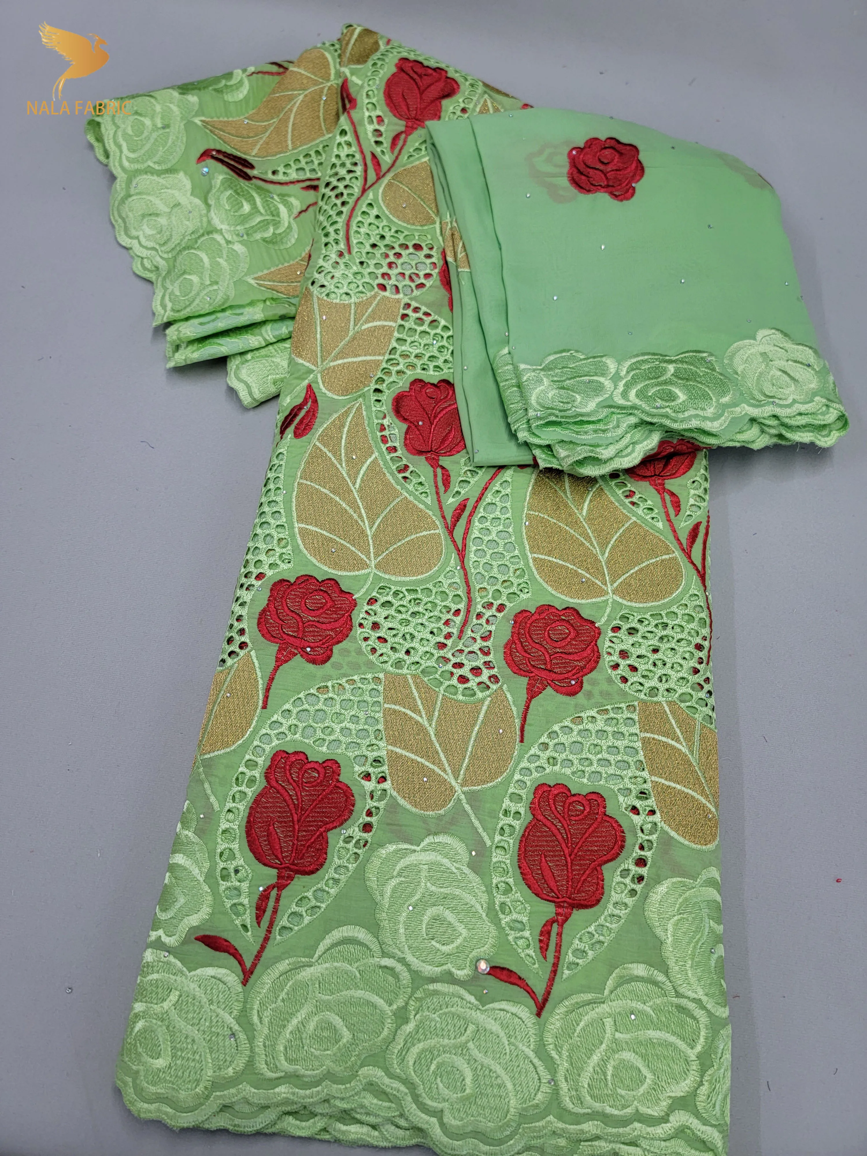 African Swiss Voile Net Lace Fabric High Quality French 100% Cotton Embroidered Lace Fabrics 5 yards
African Swiss Voile Net Lace Fabric High Quality French 100% Cotton Embroidered Lace Fabrics 5 yards
