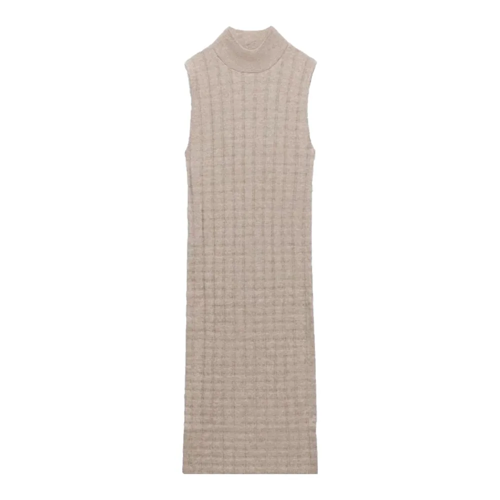 Zach AiIsa counter quality new temperament fashion stand-up collar sleeveless soft texture slim straight casual dress
Zach AiIsa counter quality new temperament fashion stand-up collar sleeveless soft texture slim straight casual dress