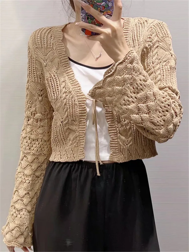 PB&ZA summer new women's fashion V-neck long-sleeved bow-tie mesh hollow knitted loose short coat 3991/106
PB&ZA summer new women's fashion V-neck long-sleeved bow-tie mesh hollow knitted loose short coat 3991/106