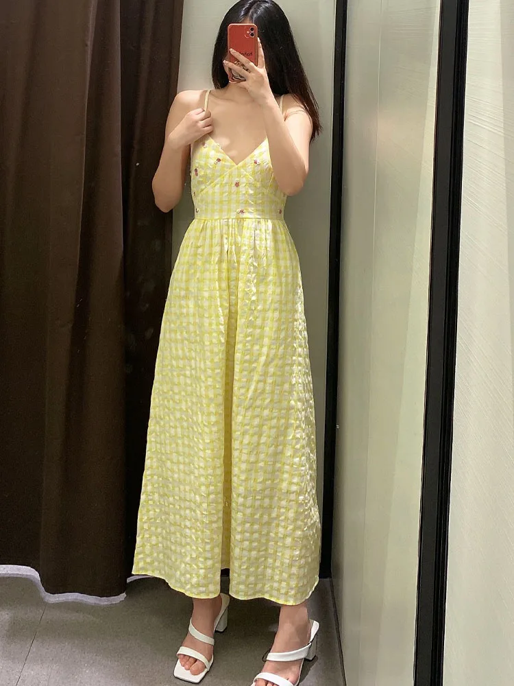 Zach AiIsa summer new women's sweet temperament all-match V-neck plaid sexy suspenders hollowed-out backless beach holiday dress
Zach AiIsa summer new women's sweet temperament all-match V-neck plaid sexy suspenders hollowed-out backless beach holiday dress