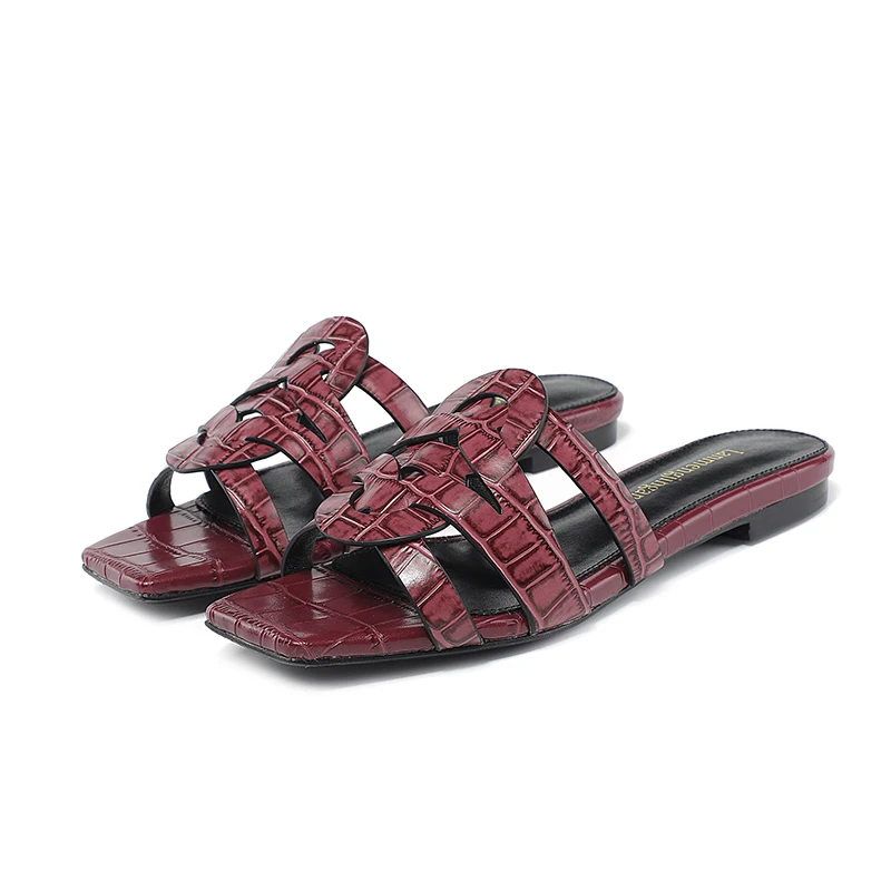 Crocodile pattern leather fish mouth women's shoes 2022 summer sexy fashion classic high-end low-heel 1.5cm ladies slippers
Crocodile pattern leather fish mouth women's shoes 2022 summer sexy fashion classic high-end low-heel 1.5cm ladies slippers
