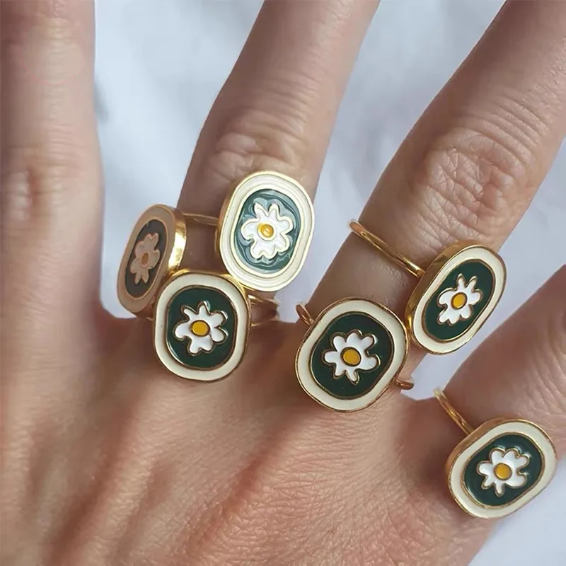 Vintage Green Daisy Chamomile Ring Handmade Enamel Lovely Blossom Flower for Women Girls Party Jewelry Korean Trendy 2022 New
Vintage Green Daisy Chamomile Ring Handmade Enamel Lovely Blossom Flower for Women Girls Party Jewelry Korean Trendy 2022 New