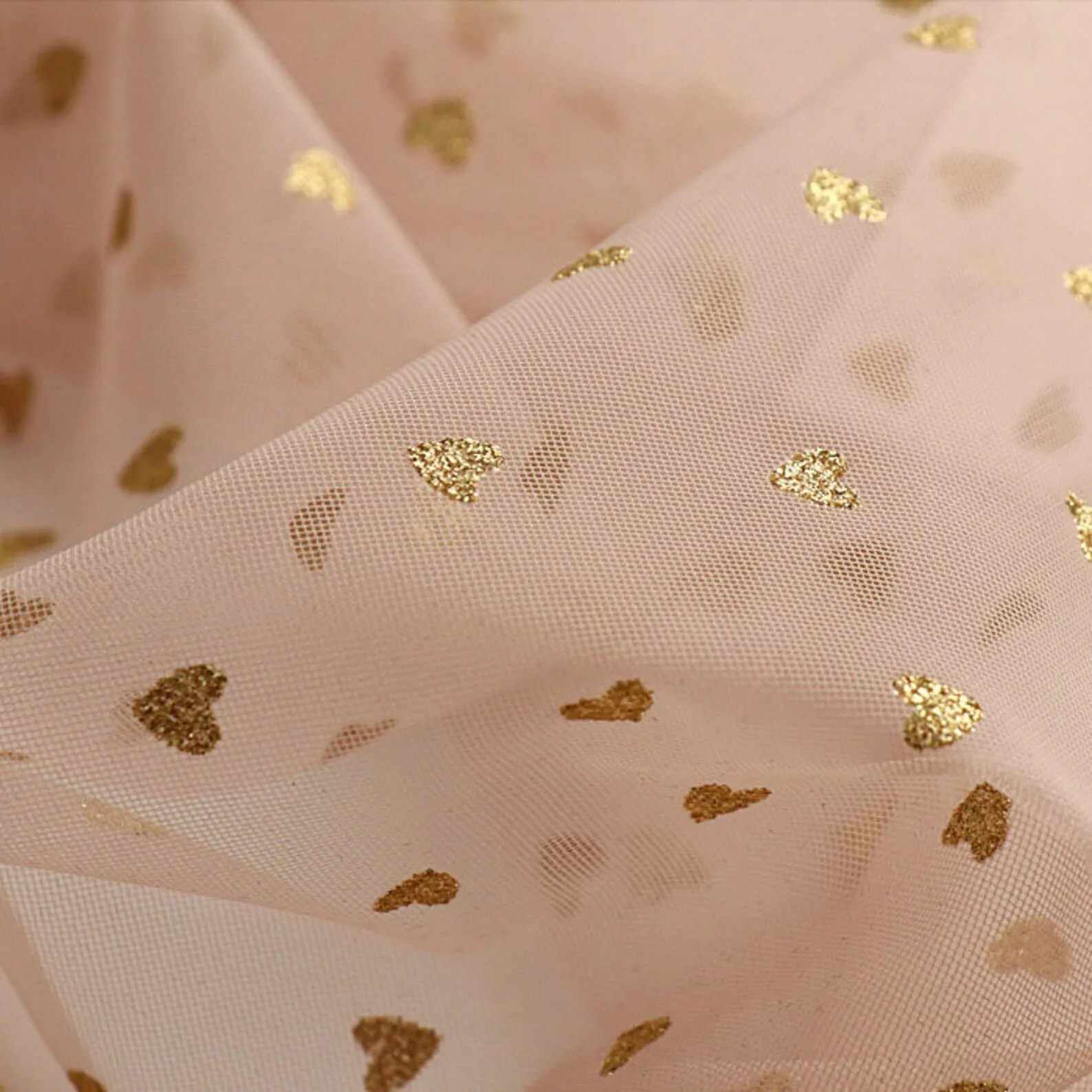 2 yard Nude Skin Tone Tulle Fabric with Golden Heart polyester embroidery High Quality Bridal Dress Wedding Decoration Fabric
2 yard Nude Skin Tone Tulle Fabric with Golden Heart polyester embroidery High Quality Bridal Dress Wedding Decoration Fabric