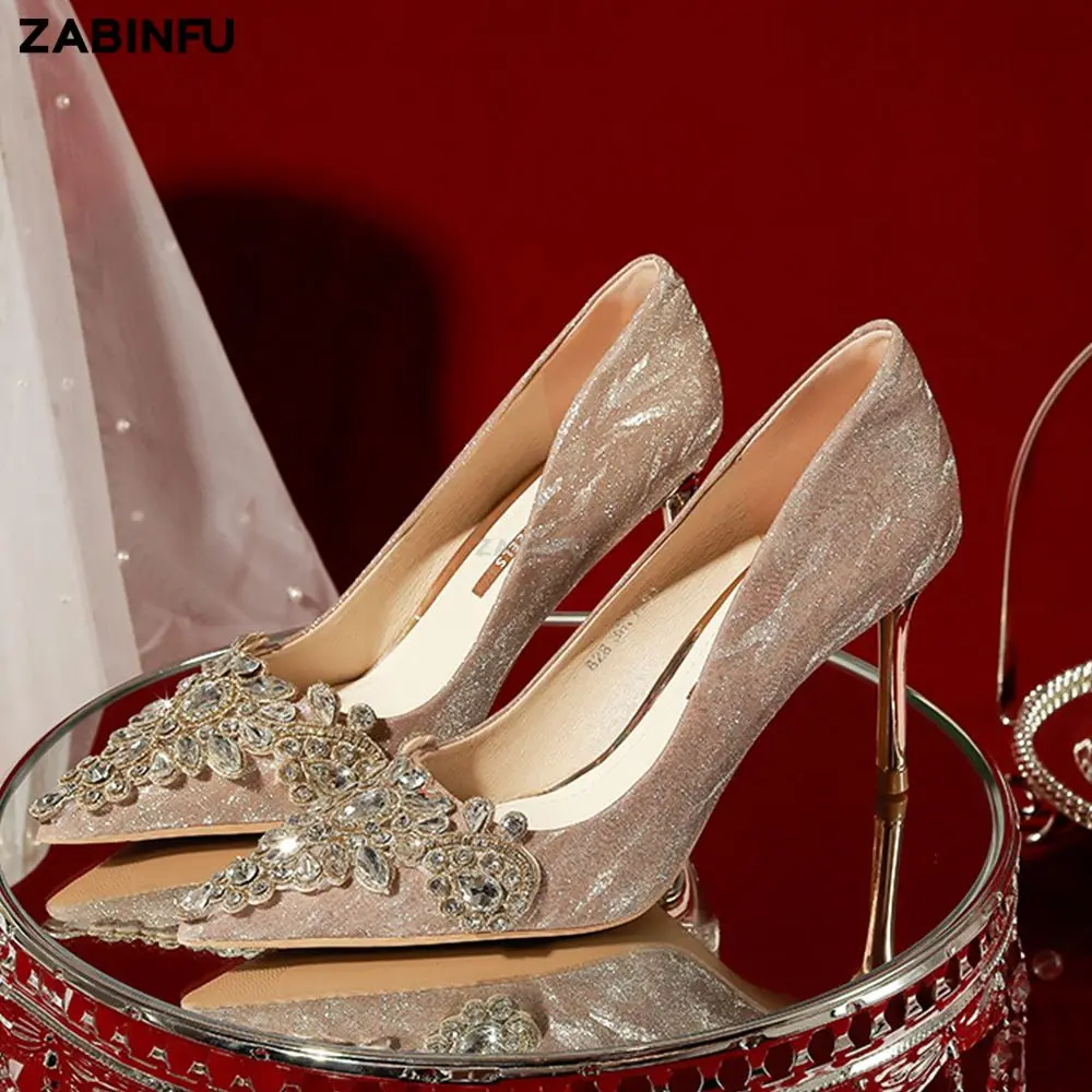 Women Pumps Luxury Rhinestone Wedding Shoes Bride Elegant Pointed Toe Stiletto Fashion Sequin Cloth Crystal Flower Female Heels
Women Pumps Luxury Rhinestone Wedding Shoes Bride Elegant Pointed Toe Stiletto Fashion Sequin Cloth Crystal Flower Female Heels