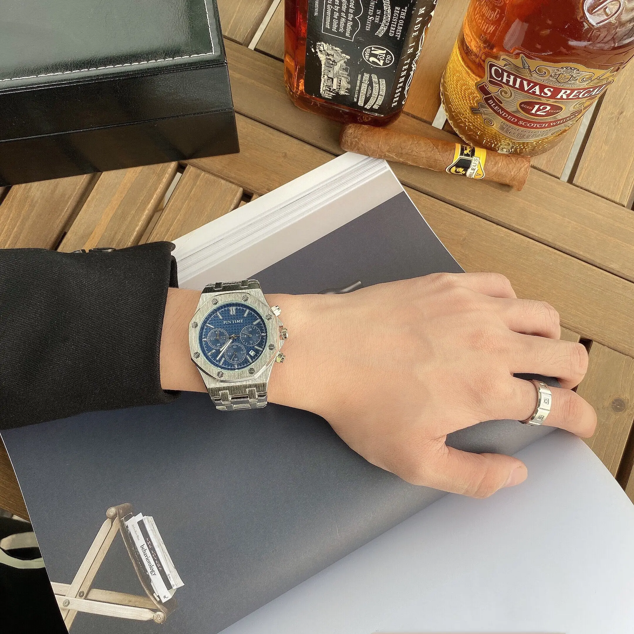 Casual Sport Watches for Men Black Top Brand Luxury Military Silicone Wrist Watch Man Clock Date Wristwatch Relogio Masculino
Casual Sport Watches for Men Black Top Brand Luxury Military Silicone Wrist Watch Man Clock Date Wristwatch Relogio Masculino
