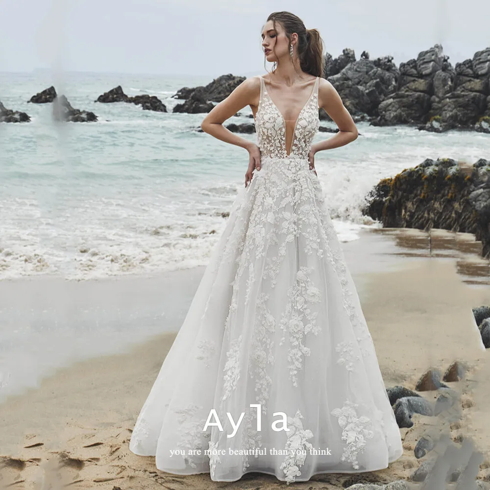 Gorgeous A-line Wedding Dress With 3D Flower Grace Lace Appliqued Beach Bridal Gown Sexy V-neck Bridal Dress Vestidos De Novia
Gorgeous A-line Wedding Dress With 3D Flower Grace Lace Appliqued Beach Bridal Gown Sexy V-neck Bridal Dress Vestidos De Novia