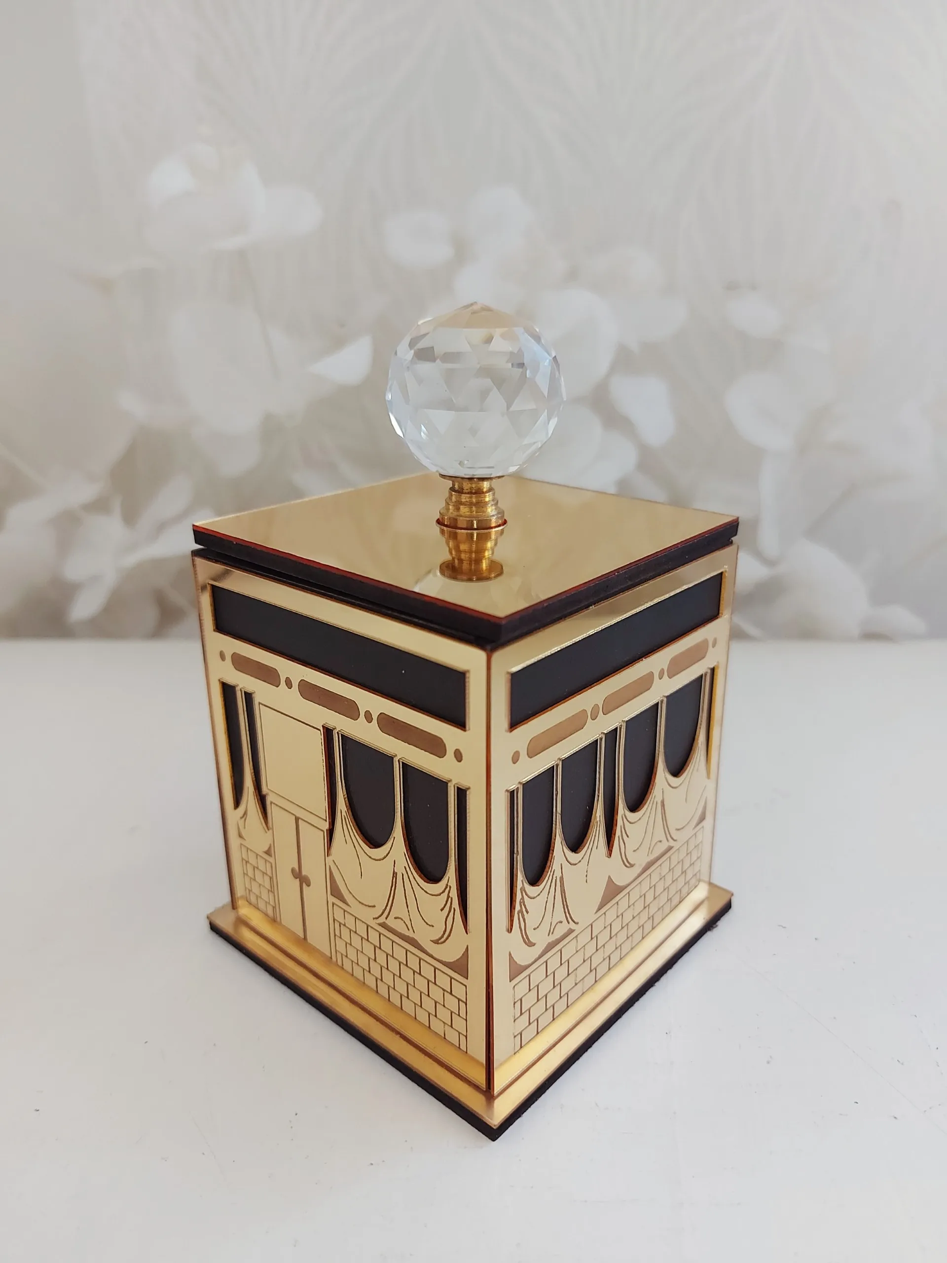 4 pcs Masjid al-Haram Box,İslamic Decoration, Hajj Gift, Umrah Gift box, Kaaba Box, Kaaba Replica, Islamic Home Art, Gift
4 pcs Masjid al-Haram Box,İslamic Decoration, Hajj Gift, Umrah Gift box, Kaaba Box, Kaaba Replica, Islamic Home Art, Gift
