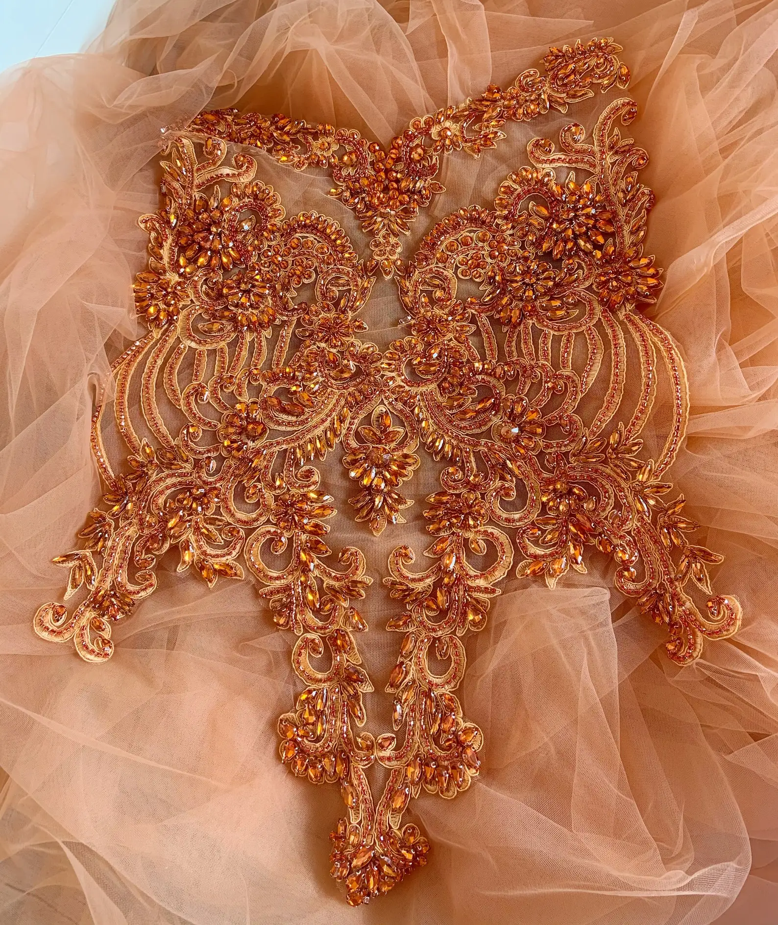 Orange Handmade Bodice Applique Rhinestones Diy Patches Clothes Sew on For Wedding Dress Costumes Couture Decorations Applique
Orange Handmade Bodice Applique Rhinestones Diy Patches Clothes Sew on For Wedding Dress Costumes Couture Decorations Applique