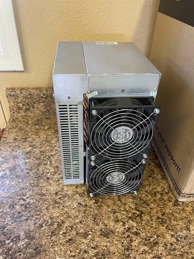AX BUY 3 GET 2 FREE Goldshell KD-BOX PRO 2,6 T Kadena Miner с блоком питания и шнуром, готов к отправке
AX BUY 3 GET 2 FREE Goldshell KD-BOX PRO 2,6 T Kadena Miner с блоком питания и шнуром, готов к отправке