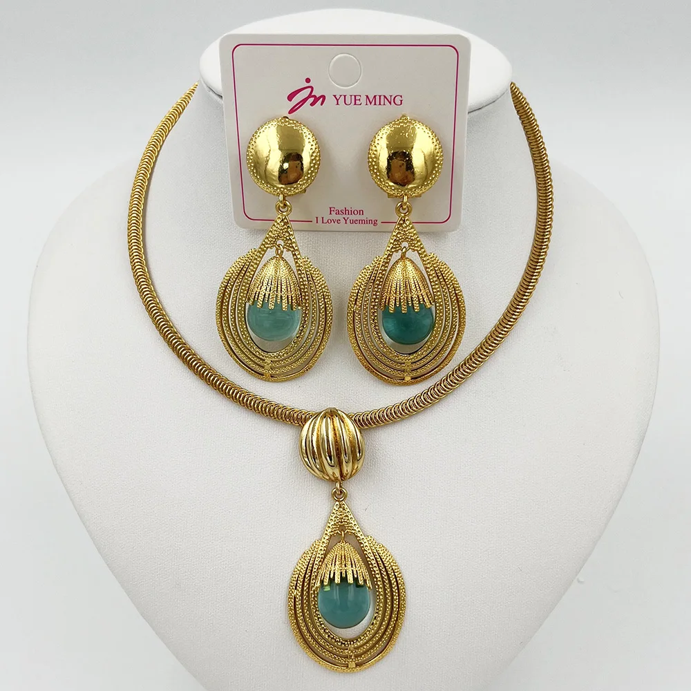 Dubai Jewelry Sets For Women Water Drop Earrings and Pendant Necklace 2Pcs Set Nigeria Bridal Weddings Party Accessory Gifts
Dubai Jewelry Sets For Women Water Drop Earrings and Pendant Necklace 2Pcs Set Nigeria Bridal Weddings Party Accessory Gifts