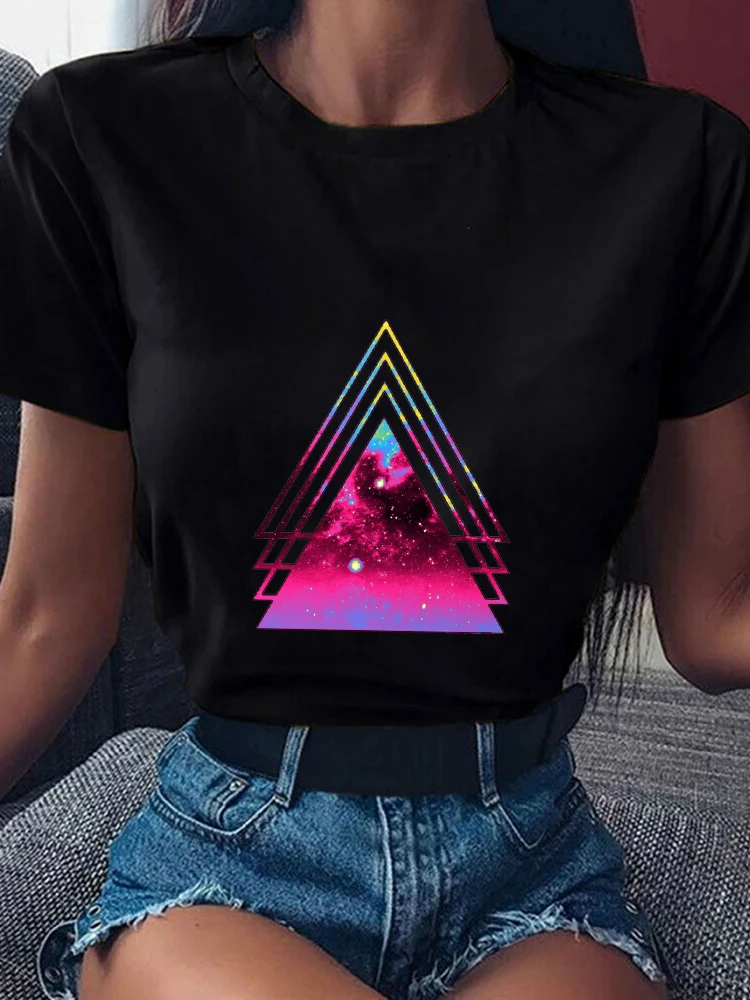 

Geometric Fashion Trend T Shirt Tops Triangle Shirt T-Shirt Causal Tshirt Female Novelty T Shirts Women Short Sleeve T-shirt Top