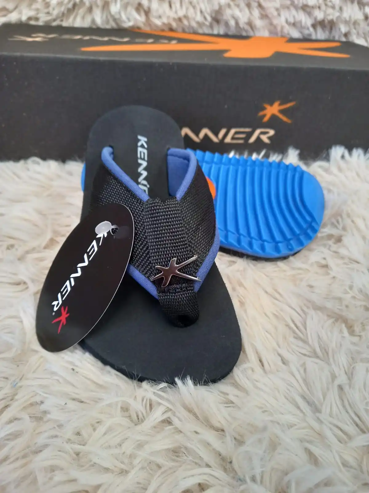 Children's Kenner Slipper Sandal/trend/comfort/quality/Oliver store/new summer collection
Children's Kenner Slipper Sandal/trend/comfort/quality/Oliver store/new summer collection