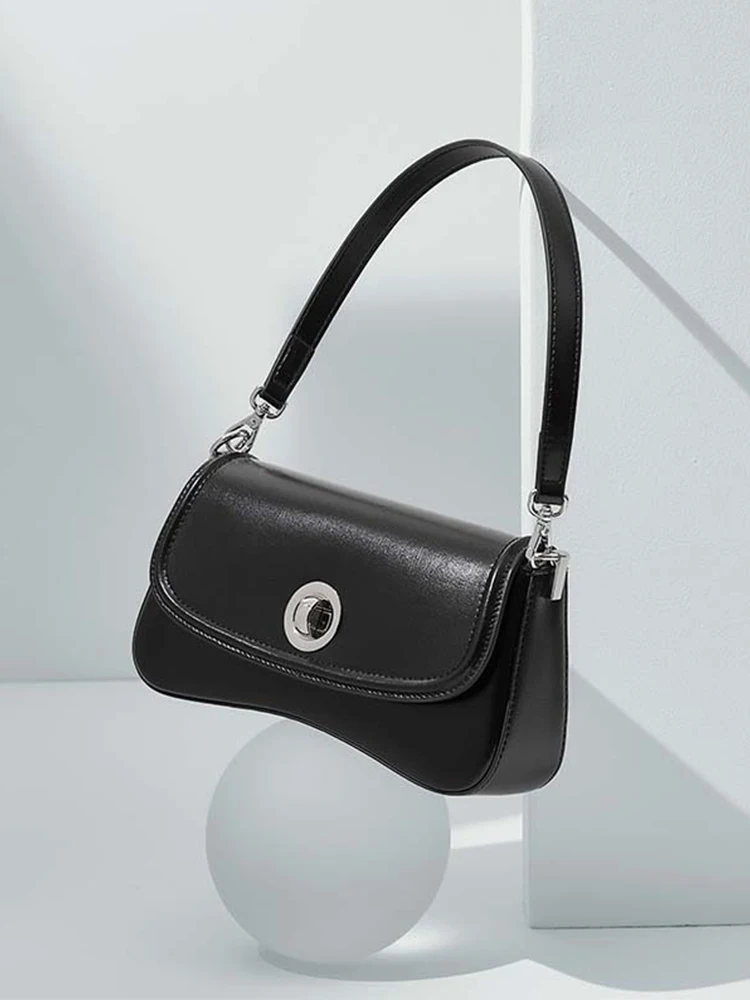 Women's Handbag Designer Tote Bags fashionVersatile new Crossbody Bags for Fashionable bag High-level senseLeather Shoulder Bag
Women's Handbag Designer Tote Bags fashionVersatile new Crossbody Bags for Fashionable bag High-level senseLeather Shoulder Bag