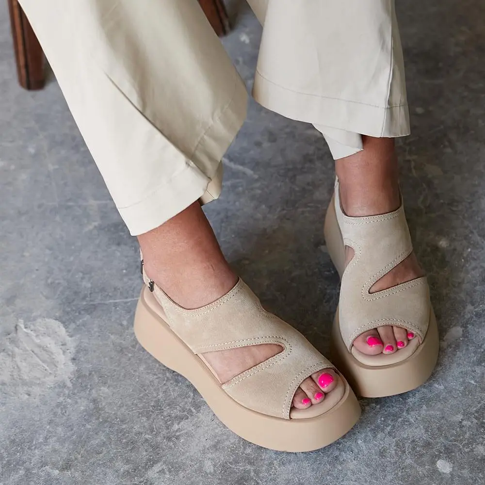 Rugger Inner Outer Real Leather Suede Soft Padded Flat Platform Sole Sandals Nude Black Stylish Shaped Summer Shoes
Rugger Inner Outer Real Leather Suede Soft Padded Flat Platform Sole Sandals Nude Black Stylish Shaped Summer Shoes