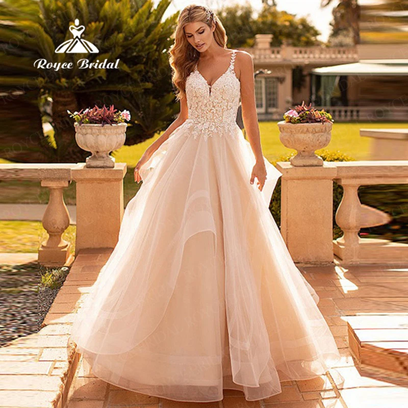 Roycebridal Applique Lace Ruched Sweep train Spaghettui Strap Wedding Dress A Line Criss Cross Backless Boho Bridal Gowns
Roycebridal Applique Lace Ruched Sweep train Spaghettui Strap Wedding Dress A Line Criss Cross Backless Boho Bridal Gowns