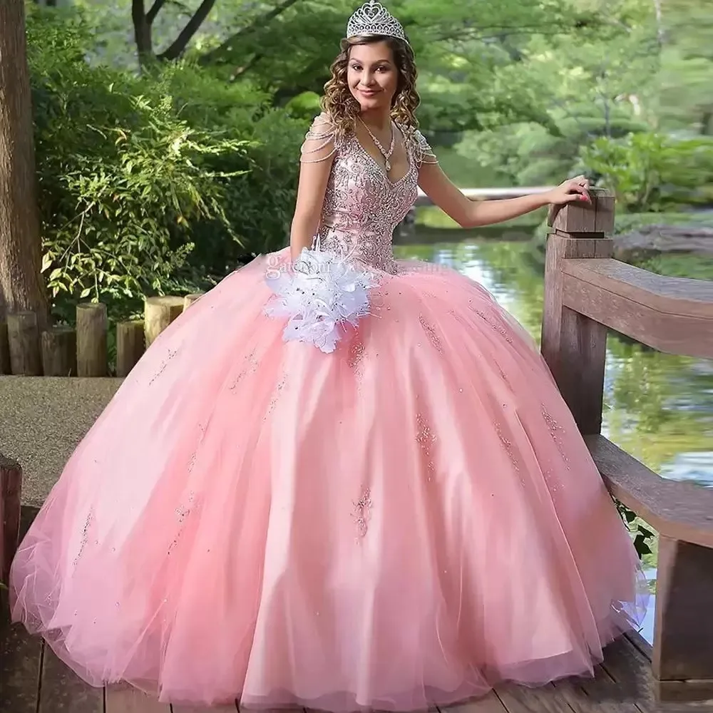 

Ball Gown wd888 Crystal Quinceanera Dresses V-neck Beading Ruffles Sweet 15 Dress Puffy Skirt Satin Prom Dress