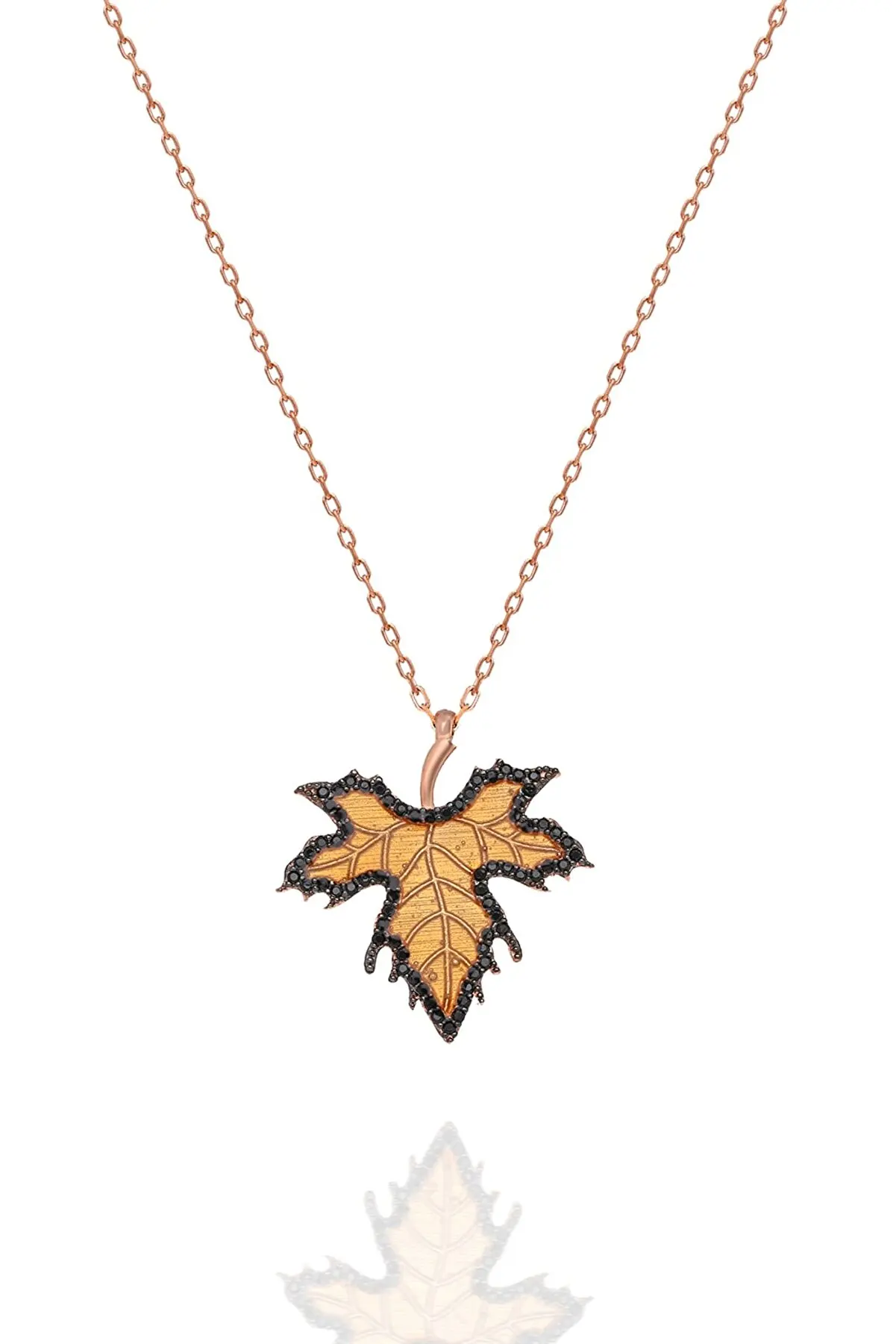 Ожерелье Sycamore из серебра 925 пробы с черными камнями, элегантное модное повседневное ювелирное изделие, подарок для женщин, новинка 2022
Ожерелье Sycamore из серебра 925 пробы с черными камнями, элегантное модное повседневное ювелирное изделие, подарок для женщин, новинка 2022