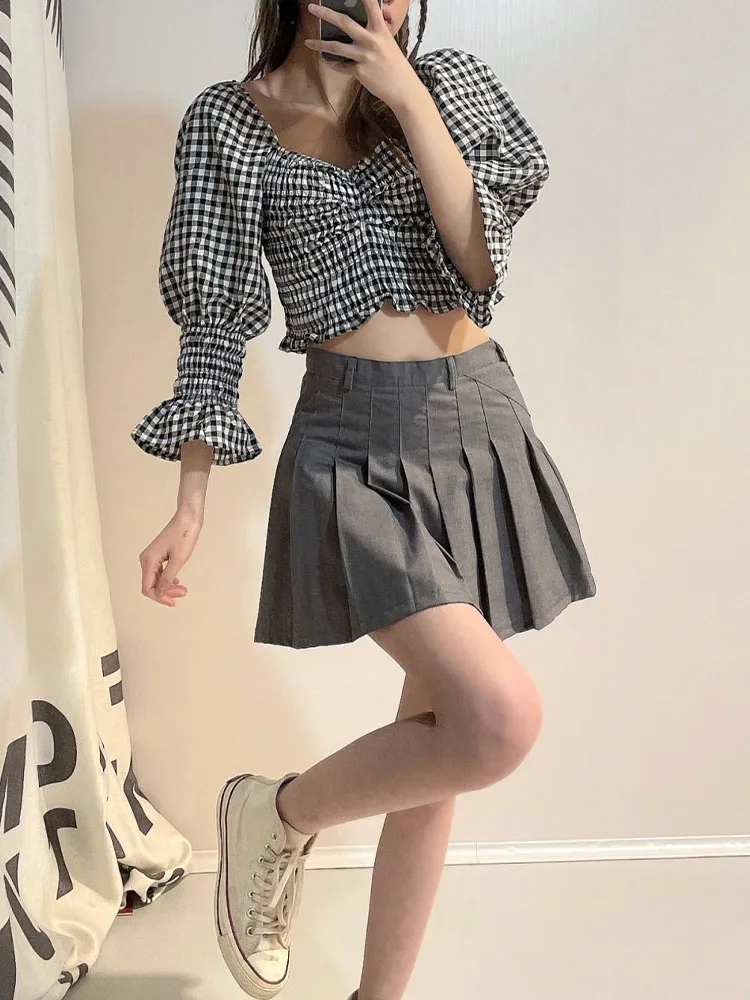 2022 summer new temperament all-match grid elastic back pleated decoration long-sleeved design slim short T-shirt top
2022 summer new temperament all-match grid elastic back pleated decoration long-sleeved design slim short T-shirt top