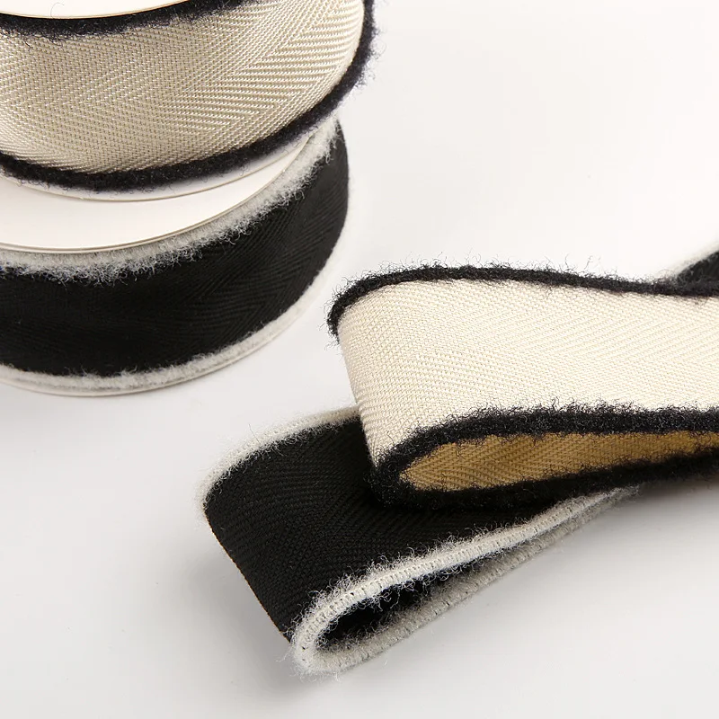 40mm Velvet Twill Ribbon Chevron Black Beige Polyester Webbing For Bow Making Hair Accessories Material Handmade Brooch Hat Bag
40mm Velvet Twill Ribbon Chevron Black Beige Polyester Webbing For Bow Making Hair Accessories Material Handmade Brooch Hat Bag