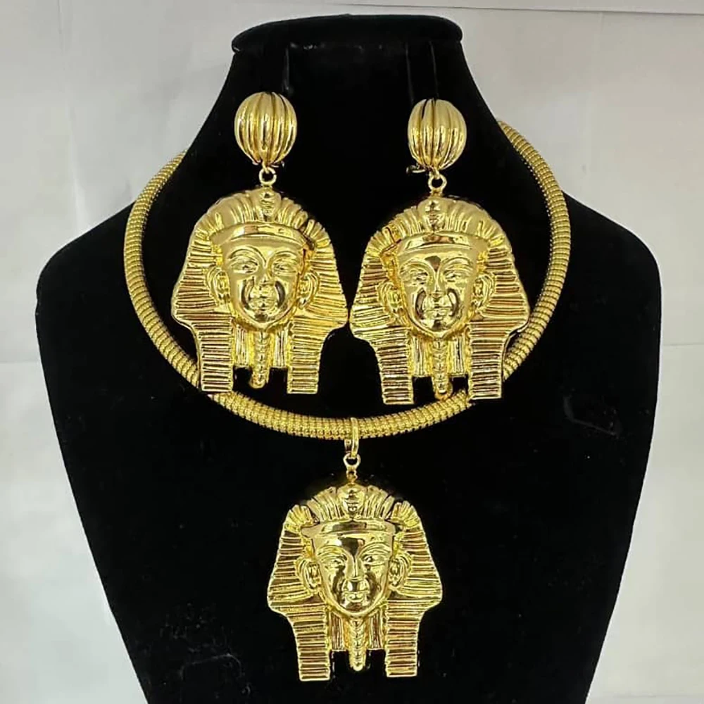 Classic Gold Color Jewelry Set for Women Dubai Statement Pendant Necklace and Earrings Vintage Set for Weddings Anniversaries
Classic Gold Color Jewelry Set for Women Dubai Statement Pendant Necklace and Earrings Vintage Set for Weddings Anniversaries