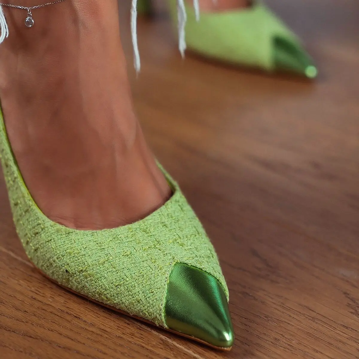 Women's 2022 Shoes Summer Women's Heeled Shoes Elegant Sandals Shiny Sexy Pumps Party Wedding Singles Summer Dress Shoes
Women's 2022 Shoes Summer Women's Heeled Shoes Elegant Sandals Shiny Sexy Pumps Party Wedding Singles Summer Dress Shoes