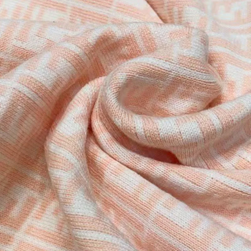 Baby conjoined harticoat spring and autumn must-have same color blanket superfine knit soft back button
Baby conjoined harticoat spring and autumn must-have same color blanket superfine knit soft back button