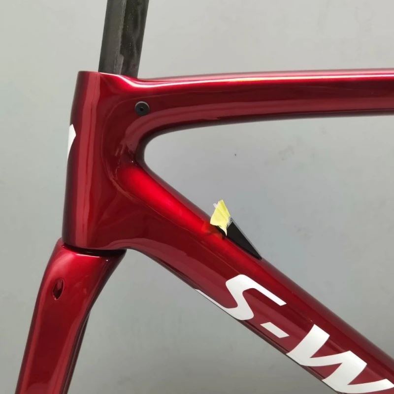 2022 high quality SL6 rims carbon fiber frame bike road clean wiring thread BSA 700c carbon fiber frameset
2022 high quality SL6 rims carbon fiber frame bike road clean wiring thread BSA 700c carbon fiber frameset