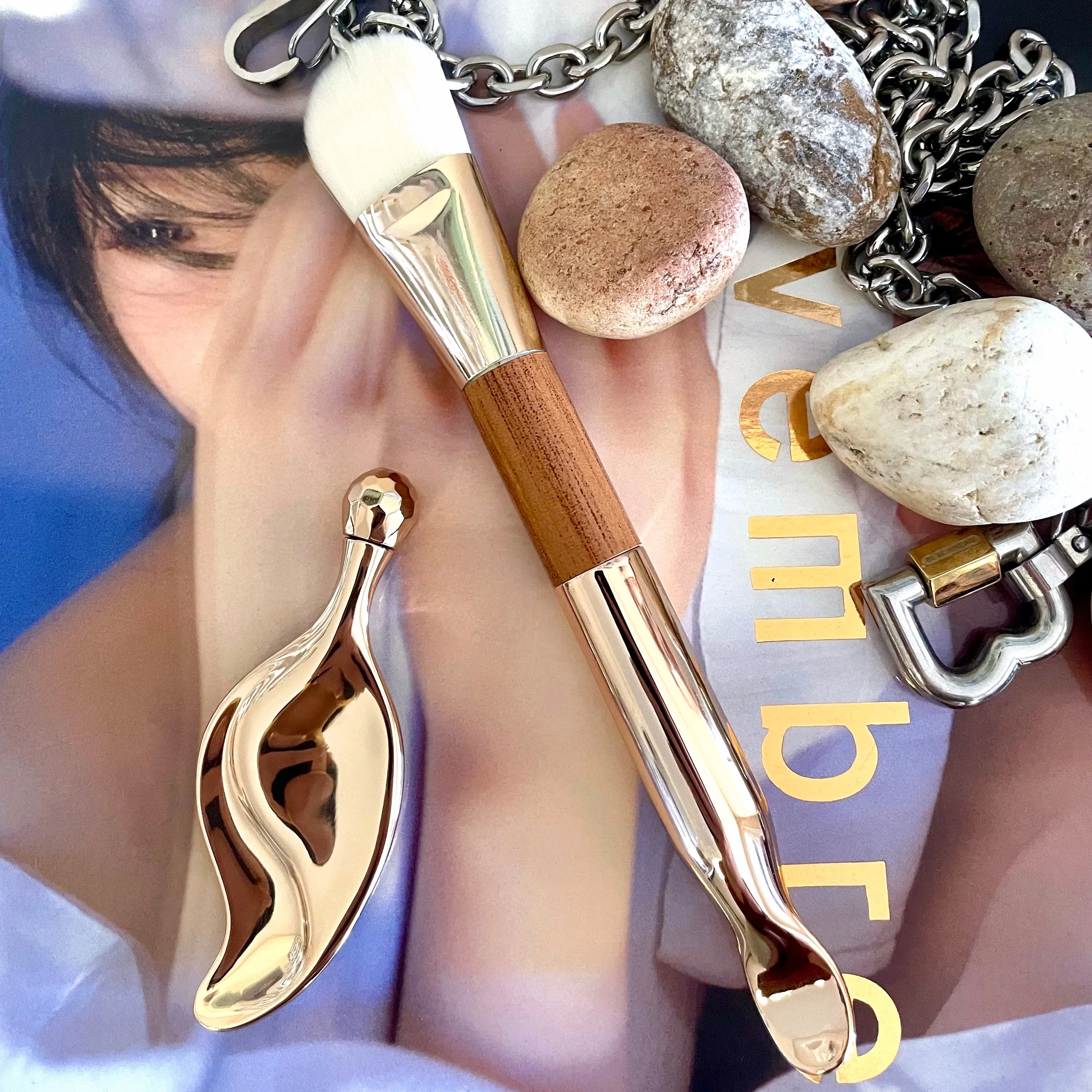 Dual Sided Face Mask and Cream Spoon Applicator Wooden Brush Tool Face Brush with Cosmetic Cream Scoop Facial Brush for Home Spa
Dual Sided Face Mask and Cream Spoon Applicator Wooden Brush Tool Face Brush with Cosmetic Cream Scoop Facial Brush for Home Spa