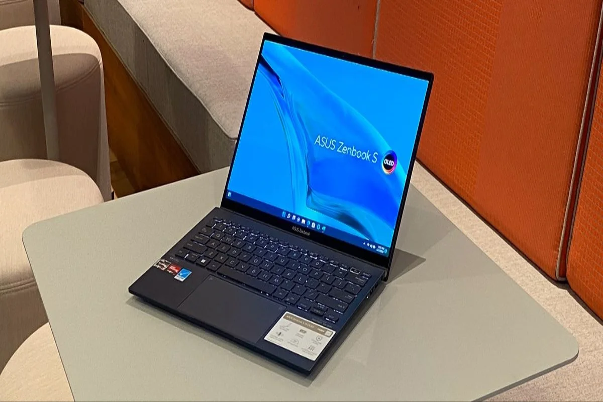 Продажи в конце года! Ноутбук A_SUS ZenBook S 13 OLED Ryzen 7 6800U 16 ГБ 512 ГБ с сенсорным экраном QHD
Продажи в конце года! Ноутбук A_SUS ZenBook S 13 OLED Ryzen 7 6800U 16 ГБ 512 ГБ с сенсорным экраном QHD