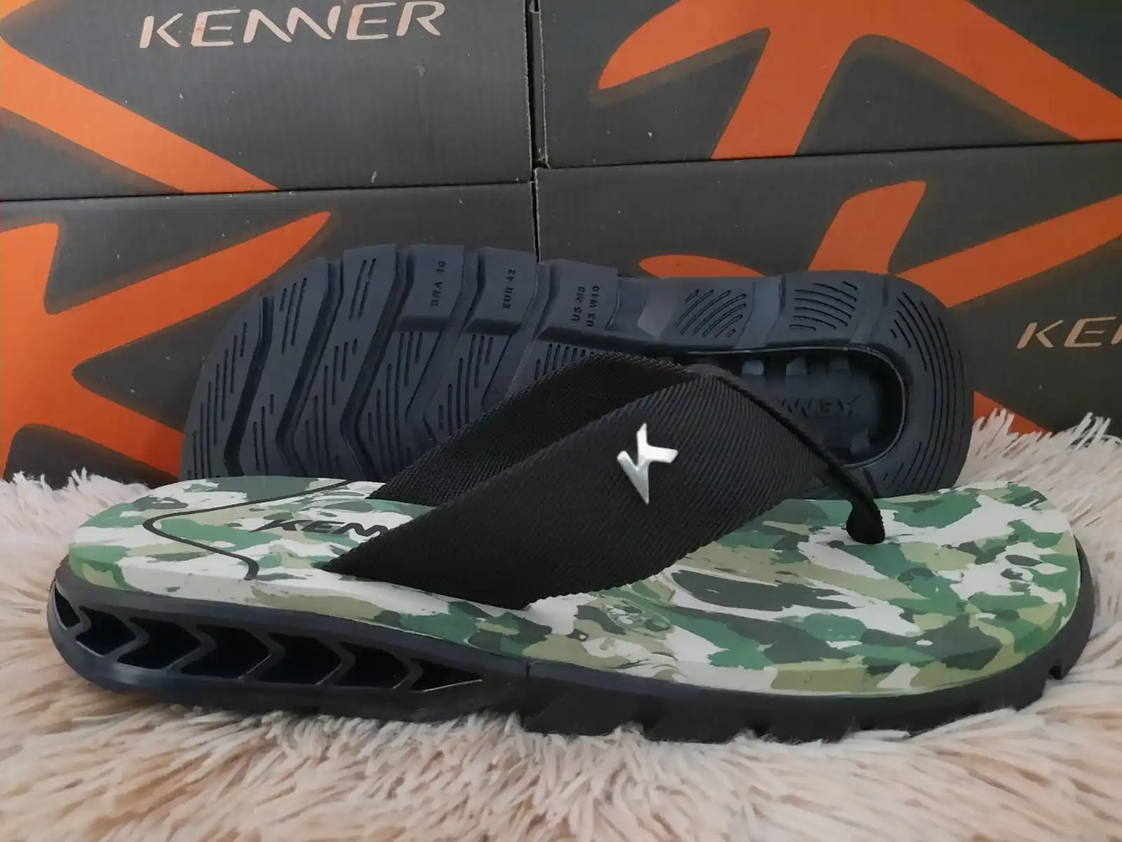 Kenner Rakka Slippers Sandals/tendencia/comfort/quality/Oliver store/new summer collection/for the whole family
Kenner Rakka Slippers Sandals/tendencia/comfort/quality/Oliver store/new summer collection/for the whole family