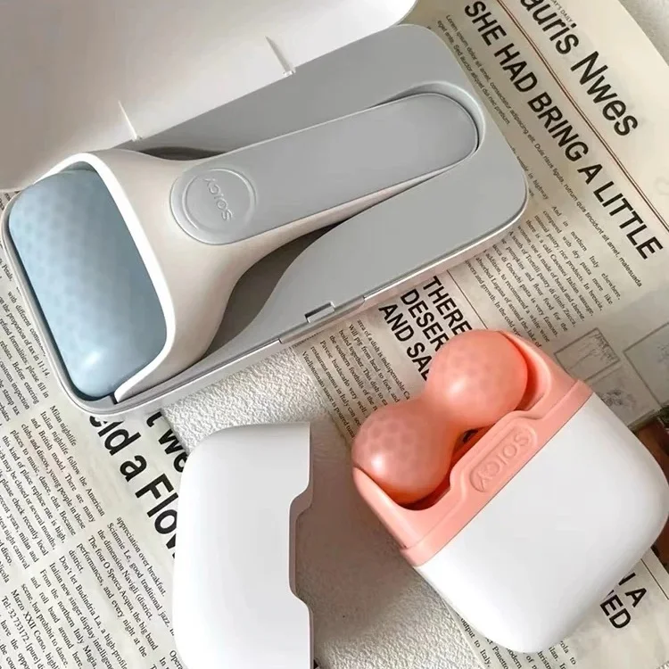 Ice Roller Cold Massager Rollers for Face and Body Massage Eyes Depuff Pain Release with Travel Case
Ice Roller Cold Massager Rollers for Face and Body Massage Eyes Depuff Pain Release with Travel Case