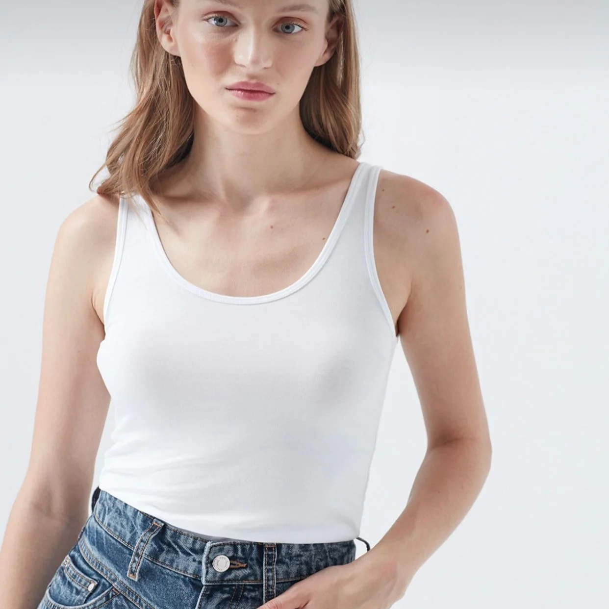 SOFT,FASHION Sexy Women's Tank Tops COTTON Undershirt Casual Camisole Tank Breathable Tanks Plus Size Underwear Singlet
SOFT,FASHION Sexy Women's Tank Tops COTTON Undershirt Casual Camisole Tank Breathable Tanks Plus Size Underwear Singlet