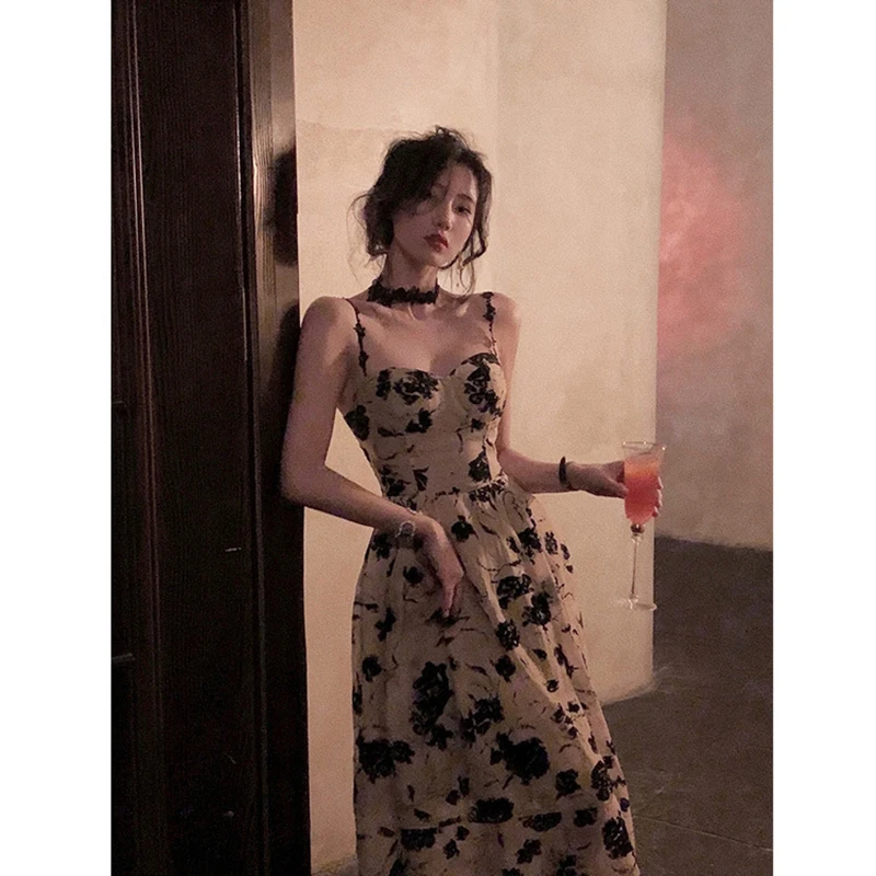 Vintage Fashion Spaghetti Strap Prom Midi Dress For Women Elegant Sleeveless Slim Female Bodycon Evening Party Vestdios Clothes 
Vintage Fashion Spaghetti Strap Prom Midi Dress For Women Elegant Sleeveless Slim Female Bodycon Evening Party Vestdios Clothes