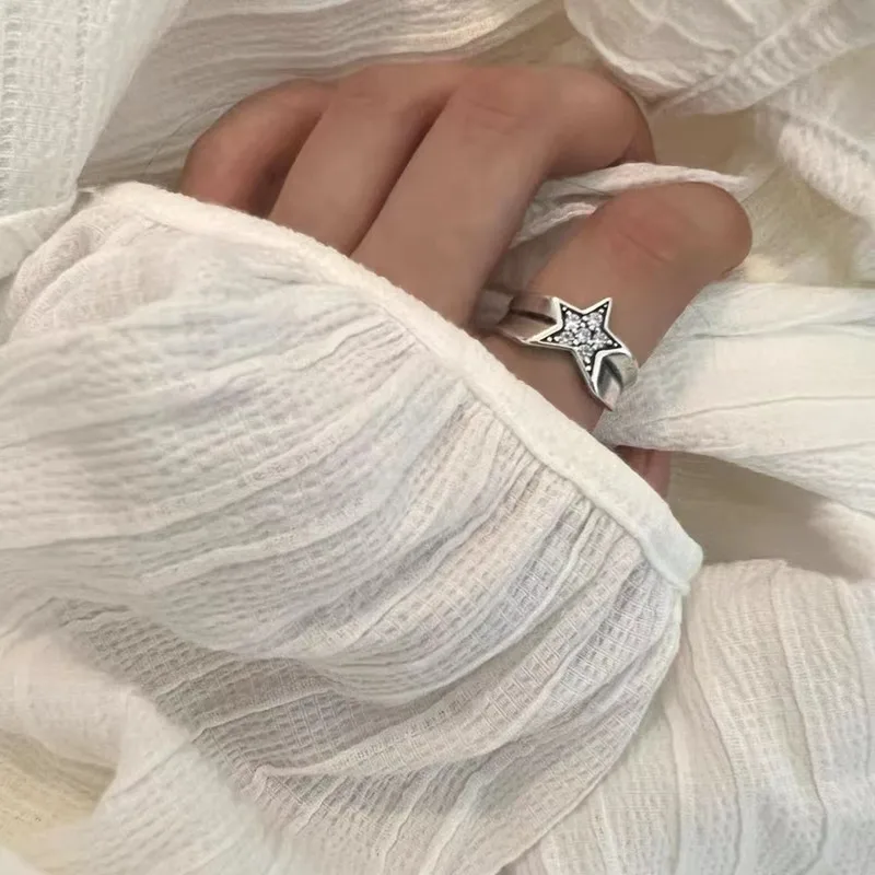 Fashion Shiny Rhinestone Irregular Star Couple Ring Retro Pentagram Crystal Adjustable Ring Couple Jewelry 
Fashion Shiny Rhinestone Irregular Star Couple Ring Retro Pentagram Crystal Adjustable Ring Couple Jewelry