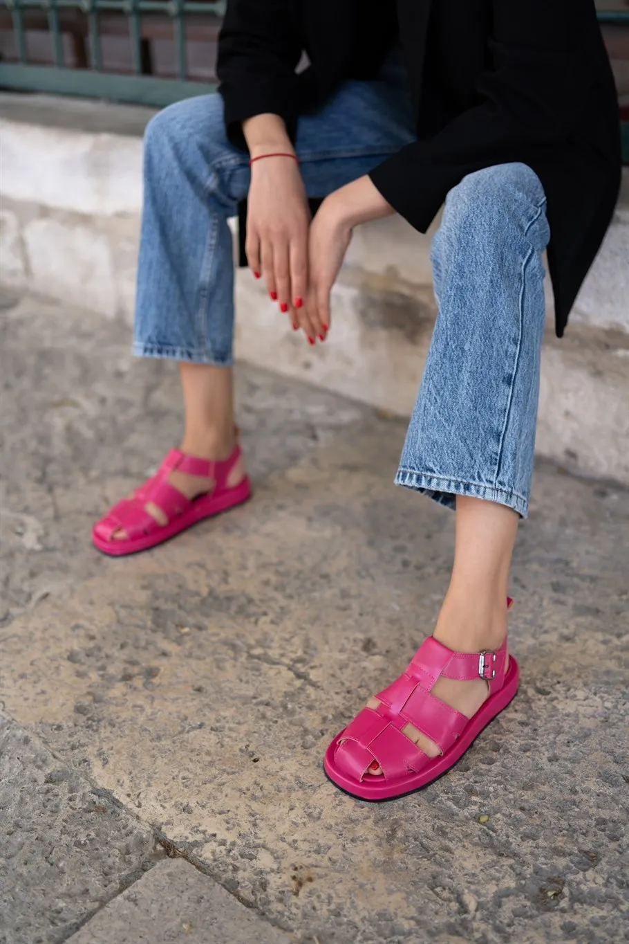 Fuchsia Women's Gladiator Sandals 2022 Summer Designer Platform Luxury Beach Casual Style Comfortable Quality Shoes Round Toe
Fuchsia Women's Gladiator Sandals 2022 Summer Designer Platform Luxury Beach Casual Style Comfortable Quality Shoes Round Toe