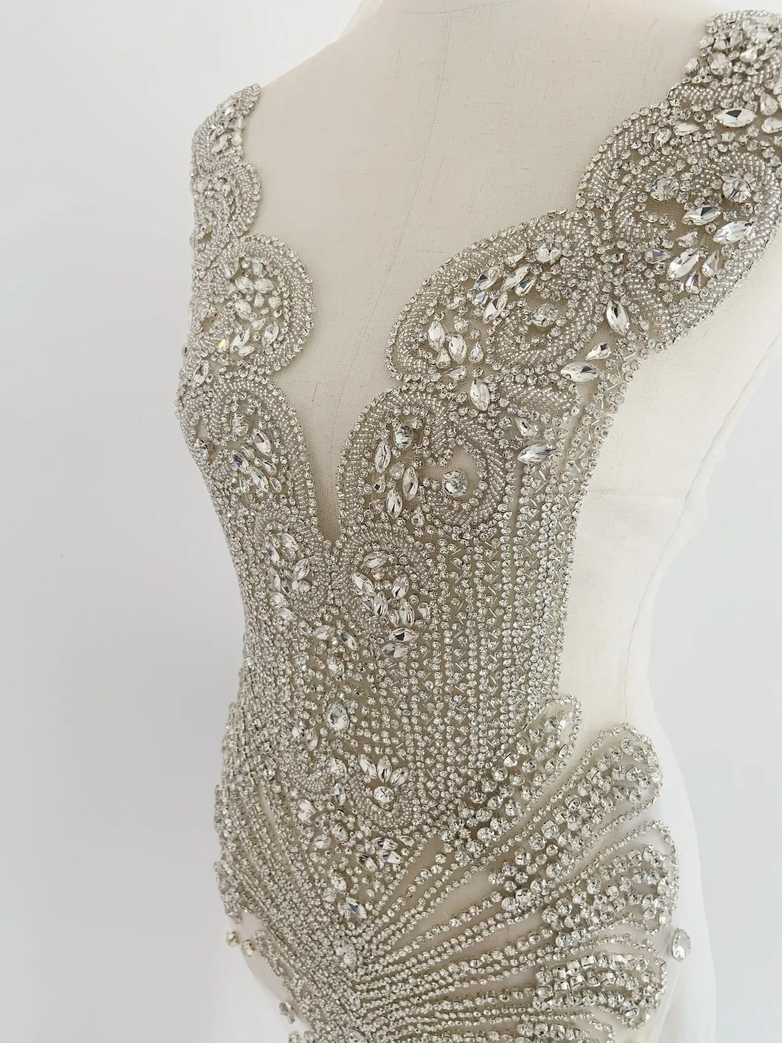 Large Clear Rhinestone Applique Crystal Patch for Corset, Costume, Haute Couture Supplie 2023 New
Large Clear Rhinestone Applique Crystal Patch for Corset, Costume, Haute Couture Supplie 2023 New