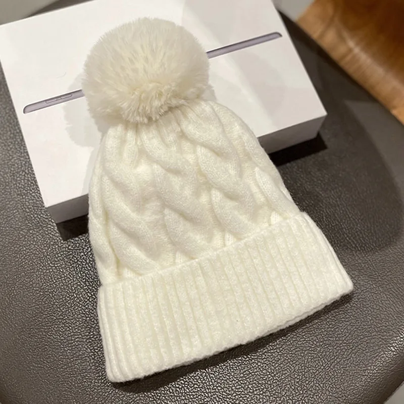 Olokele Twist Wool Hat with Web Thickened Warm Knitted Hats for Female Autume Winter Cute Wool Ball Dual Layer Outdoor Beanies
Olokele Twist Wool Hat with Web Thickened Warm Knitted Hats for Female Autume Winter Cute Wool Ball Dual Layer Outdoor Beanies