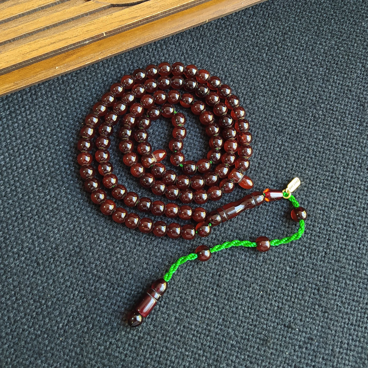 New Bakelite Amber Rosary Cherry Rod Material Tasbih Muslim Prayer 99 Beads Misbaha Sıkma Kehribar Tesbih كهرمان 99 حبة مسبحة
New Bakelite Amber Rosary Cherry Rod Material Tasbih Muslim Prayer 99 Beads Misbaha Sıkma Kehribar Tesbih كهرمان 99 حبة مسبحة
