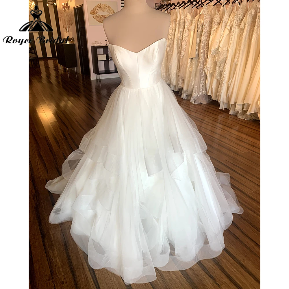 Simple Sexy V Neck Sleeveless Back Button Pleat Netting A Line Wedding Dress For Women Boho Bridal Gowns Sweep Vestidos De Novia
Simple Sexy V Neck Sleeveless Back Button Pleat Netting A Line Wedding Dress For Women Boho Bridal Gowns Sweep Vestidos De Novia
