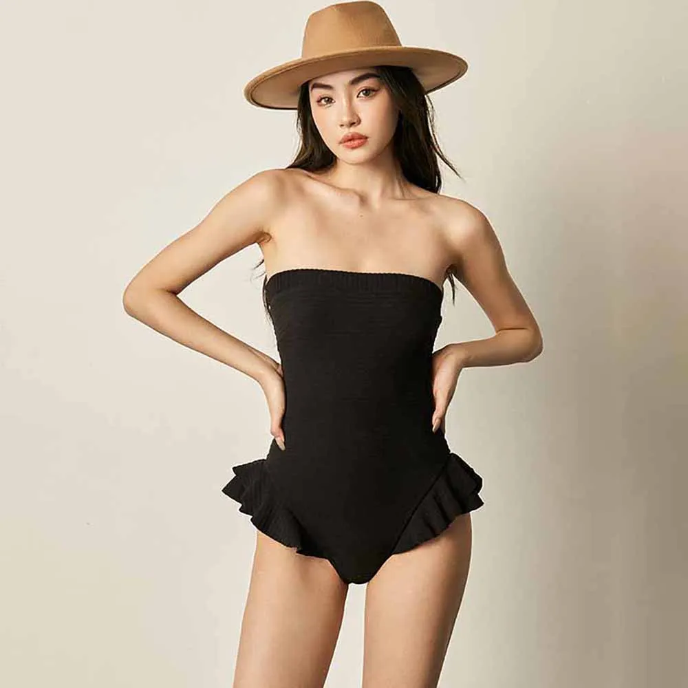 Swimsuit Women New Korean Hanging Neck Sling Sexy Beauty Back Cover Belly Slimming Fashion Strap One-Piece Solid Color Bikini
Swimsuit Women New Korean Hanging Neck Sling Sexy Beauty Back Cover Belly Slimming Fashion Strap One-Piece Solid Color Bikini