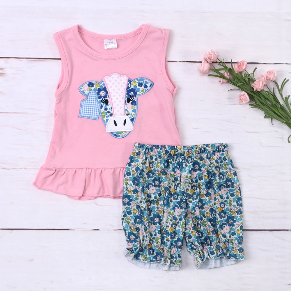 Baby New Kids Cotton Pink T-shirt Set Round Neck Cow Embroidery Girl Top Clothes And Blue Floral Print Shorts Decorate Suit
Baby New Kids Cotton Pink T-shirt Set Round Neck Cow Embroidery Girl Top Clothes And Blue Floral Print Shorts Decorate Suit