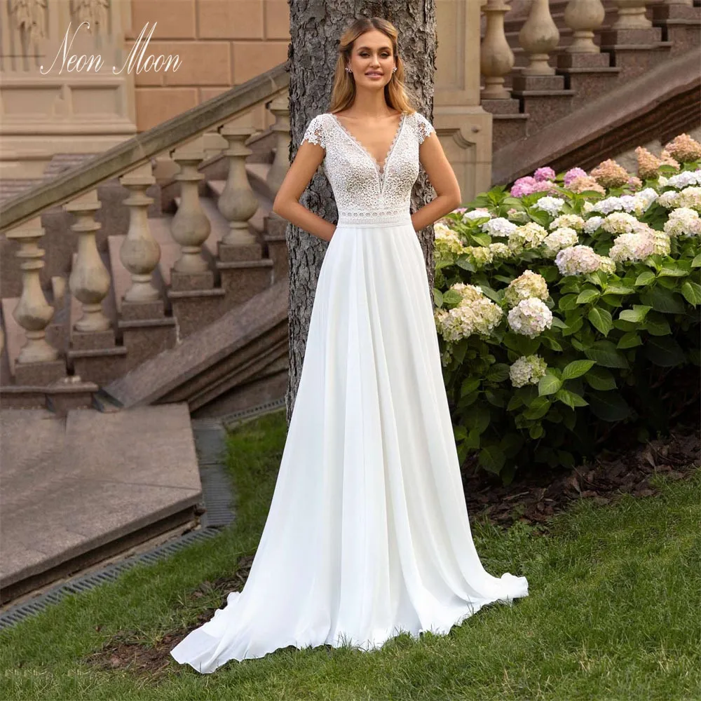 Boho Elegant A-Line Wedding Dress Gorgeous V-Neck Lace Bridal Gown Pretty New Backless Bride Robe Short Sleeve Vestidos De Novia
Boho Elegant A-Line Wedding Dress Gorgeous V-Neck Lace Bridal Gown Pretty New Backless Bride Robe Short Sleeve Vestidos De Novia