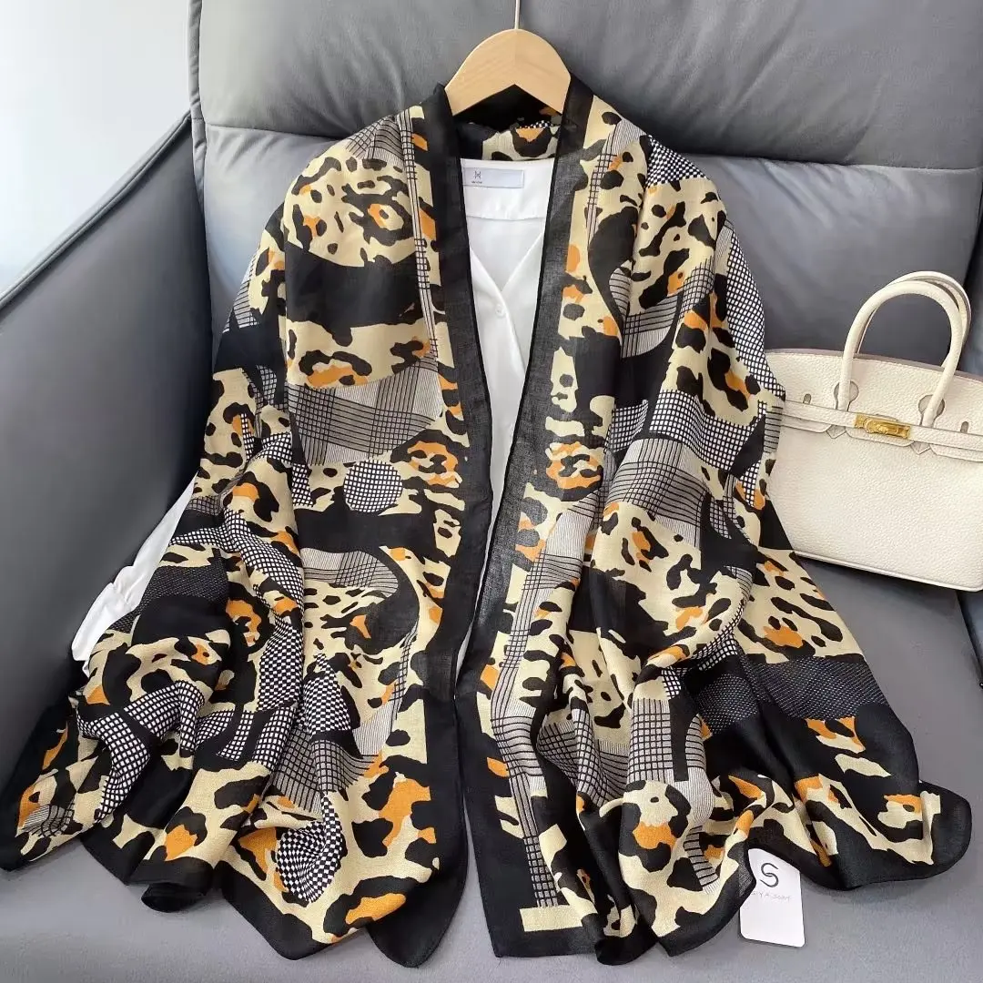 Leopard Scarf Cotton Winter Shawls Hijab Women Print Pashmina Wraps Foulard Ladies Headband 2022 Design Beach Stoles
Leopard Scarf Cotton Winter Shawls Hijab Women Print Pashmina Wraps Foulard Ladies Headband 2022 Design Beach Stoles