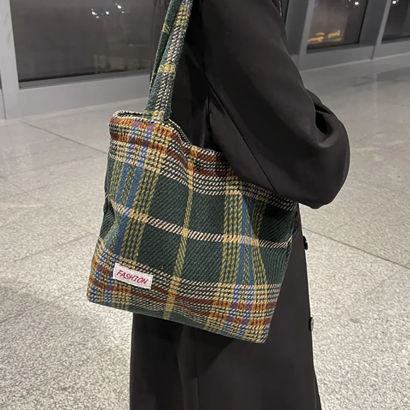Tote Women's Bag Shoulder Wool Shopper Bags For Women Large Capacity Autumn Winter New Soft Plaid Ladies Travel Designer Handbag
Tote Women's Bag Shoulder Wool Shopper Bags For Women Large Capacity Autumn Winter New Soft Plaid Ladies Travel Designer Handbag