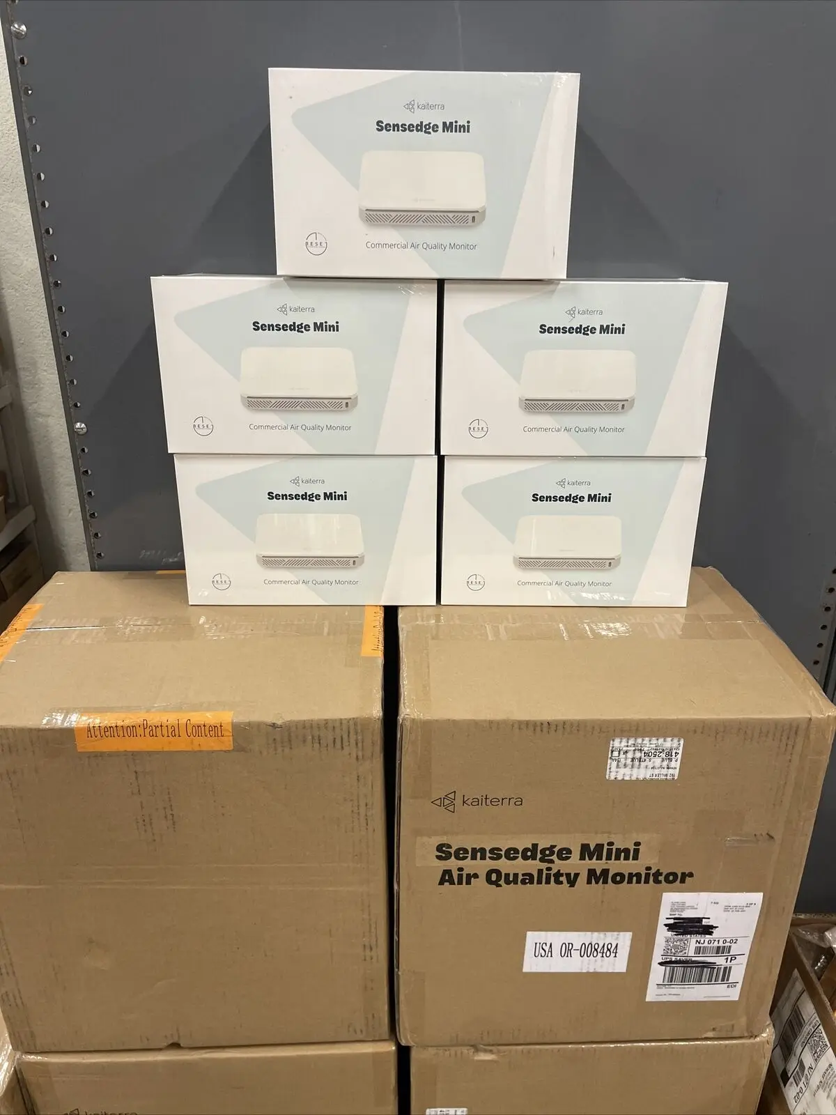 G1. .. Купите 2 и получите 1 бесплатное предложение, Kaiterra Sensedge Mini - PLANETWATCH типа 3-IN-HAND-shipping немедленно!
G1. .. Купите 2 и получите 1 бесплатное предложение, Kaiterra Sensedge Mini - PLANETWATCH типа 3-IN-HAND-shipping немедленно!